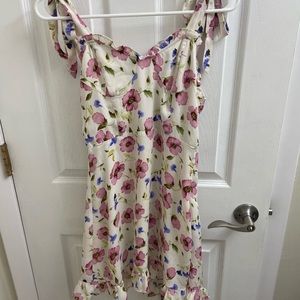 Size M Forever 21 floral dress
